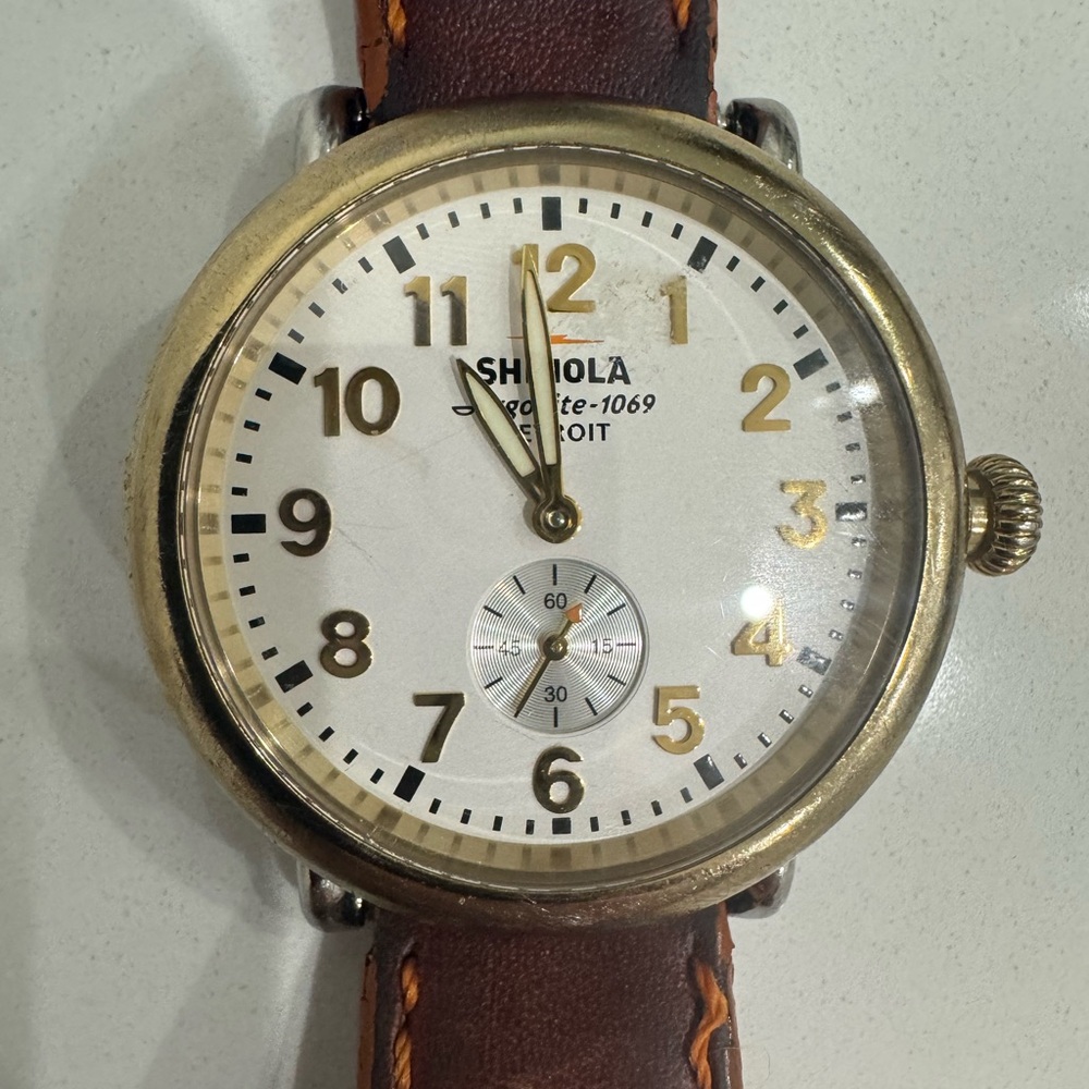 Authentic shinola watch size 20